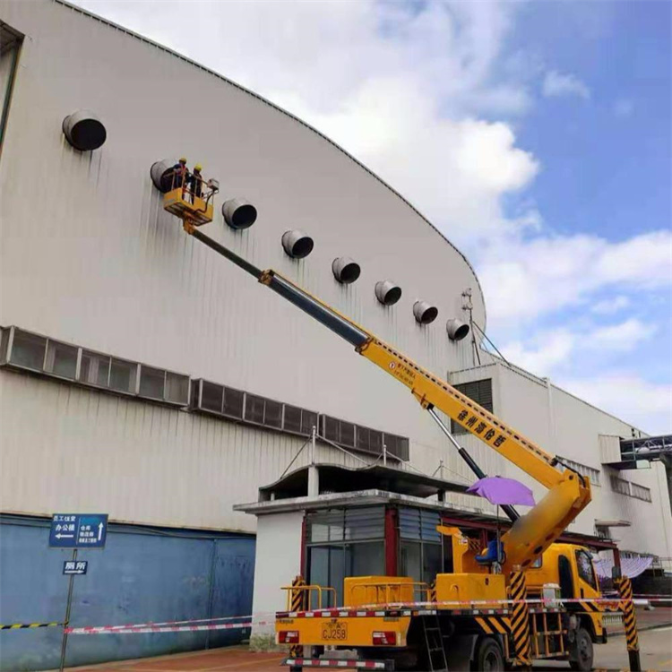 儋州高空作业车出租服务：专业广告牌安装解决方案