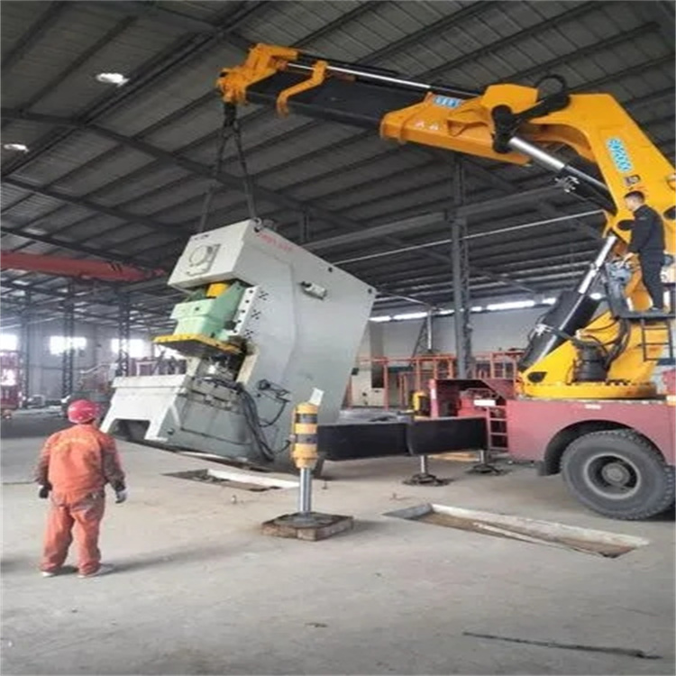 儋州80吨折臂吊车出租附近电话